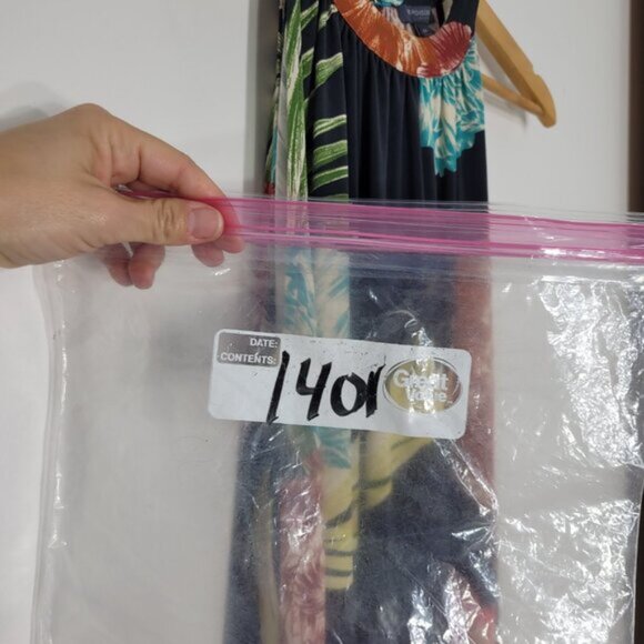 Madison NEW Womens Multicolor Floral Print Sleeveless Halter Neck Shift Dress M - Picture 11 of 11